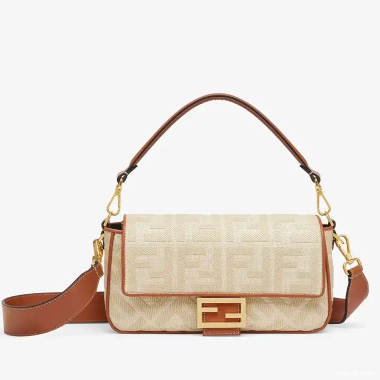 Vintage HOT Straw Fendi Motif Beige Baguette Bag Medium FF In 0522